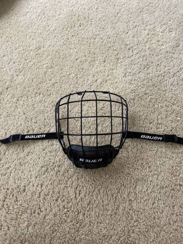Used Medium Bauer Full Cage Profile II Facemask