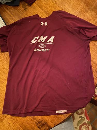 Maroon Culver Prep Hockey Adult Men's Used Medium Under Armour Shirt