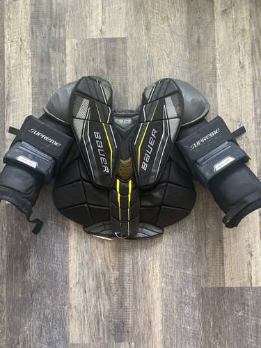 Senior Small Bauer Supreme s29 Goalie Chest Protector