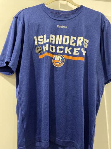 NY Islanders Reebok Team Issued T-Shirt