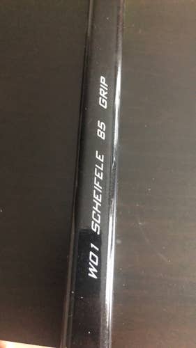2 Senior Left Hand Mid Pattern Pro Stock Alpha DX Pro Team Hockey Stick