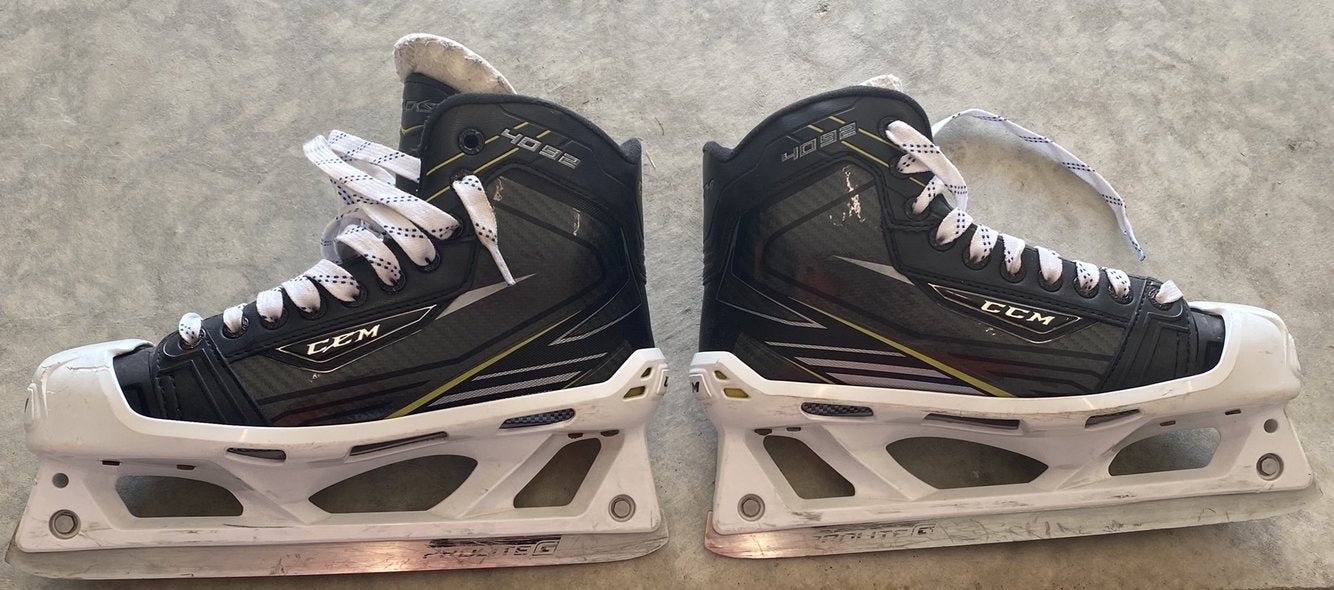 Senior Bauer Regular Width Size 7.5 Hockey Goalie Skates