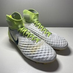 Used Size 9.5 (Women's 10.5) Nike Magista Obra II Cleats
