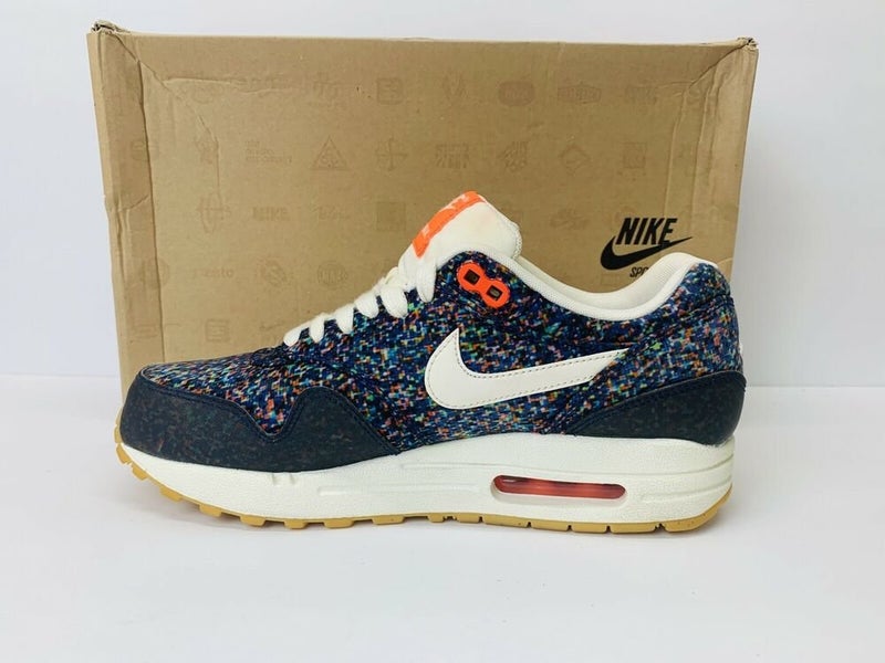 Women's Nike Air Max Size 7.5 528712-400 SidelineSwap