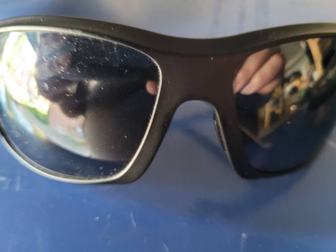 Gray Unisex New Adult Medium/Large Maui Jim Sunglasses