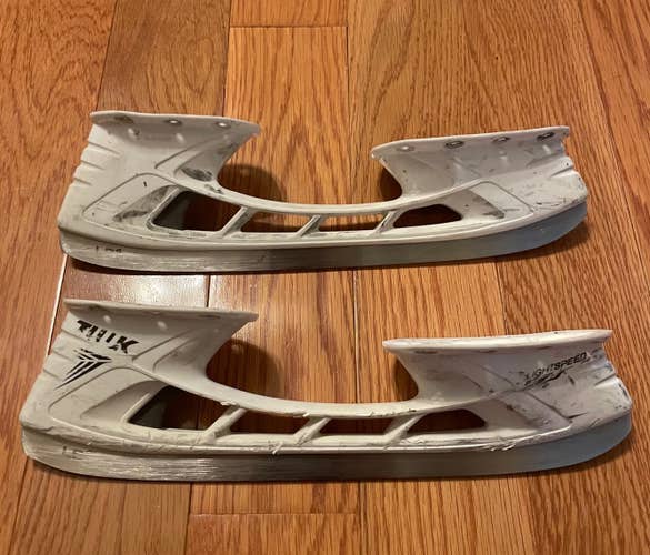 Senior Used Bauer Tuuk Lightspeed Edge Hockey Skates Regular Width Pro Stock Size 8.5