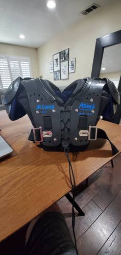 Used XS 13-14 Adams JR Comp 30-32 Shoulder Pads