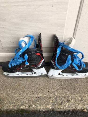 Junior Used CCM FT 360 Hockey Skates Regular Width Size 3.5