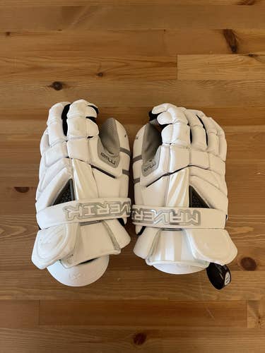 New Maverik Max Goalie Gloves 13"