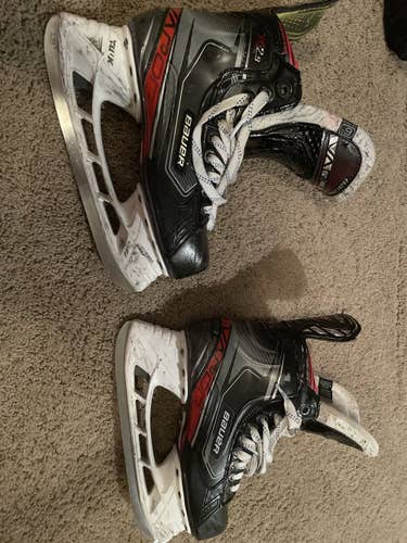 Senior Bauer Regular Width  Size 6 Vapor X2.9 Hockey Skates