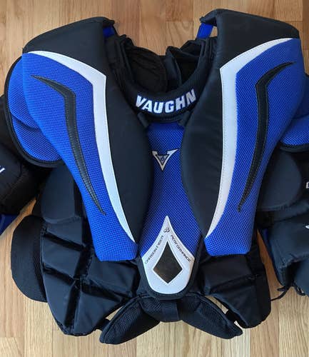 Senior Small Vaughn Velocity V6 2000 Pro Carbon Goalie Chest Protector