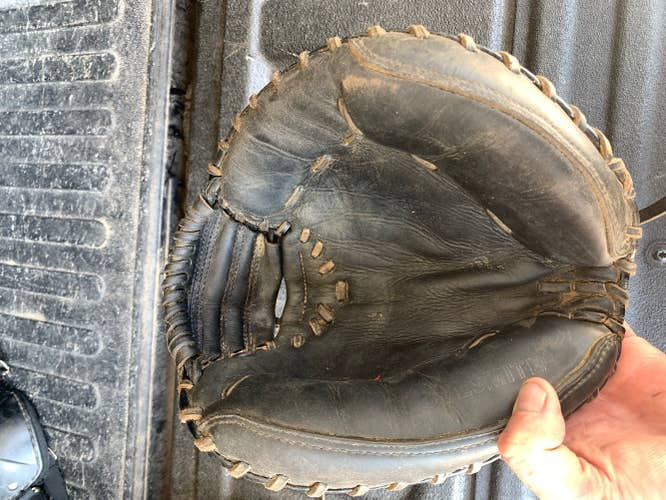 Black Used Kid Pitch (9YO-13YO) Other Right Hand Throw Catcher's glovesmith Baseball Glove