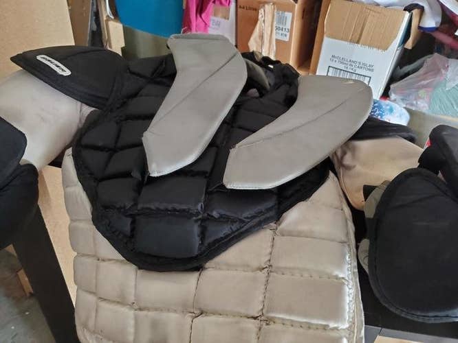 Used Senior Large Bauer Classic Goalie Chest Protector