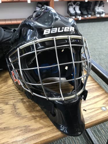 Used Senior Bauer Goalie Mask