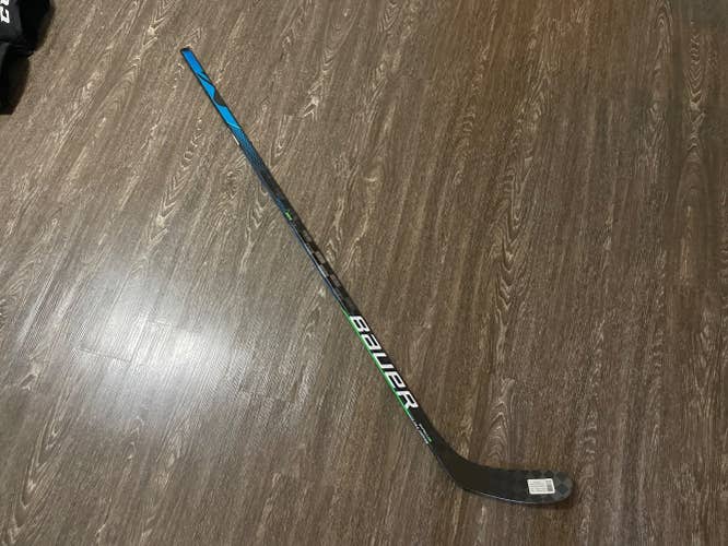 BAUER Nexus GEO Hockey Stick