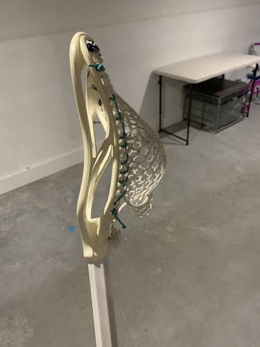 ECD Lacrosse DNA Lacrosse Head WITH CF5 Shaft strung with ECD hero mesh