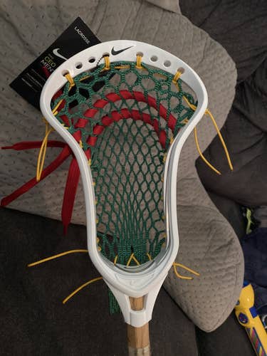 BNWT Nike CEO Strung Head