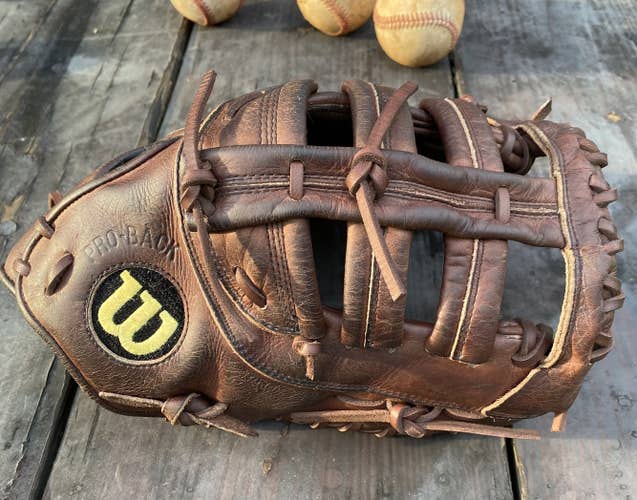 Wilson A2000 2800 K14