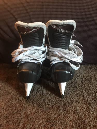 Senior Bauer Regular Width Pro Stock Size 8.5 Vapor 2X Pro Hockey Goalie Skates