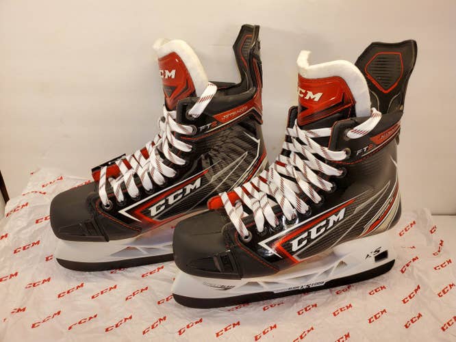 "Brand New" Size 8 Senior CCM JetSpeed FT2 Hockey Skates Regular Width.
