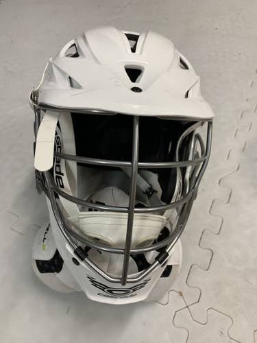 White Youth Cascade R Helmet
