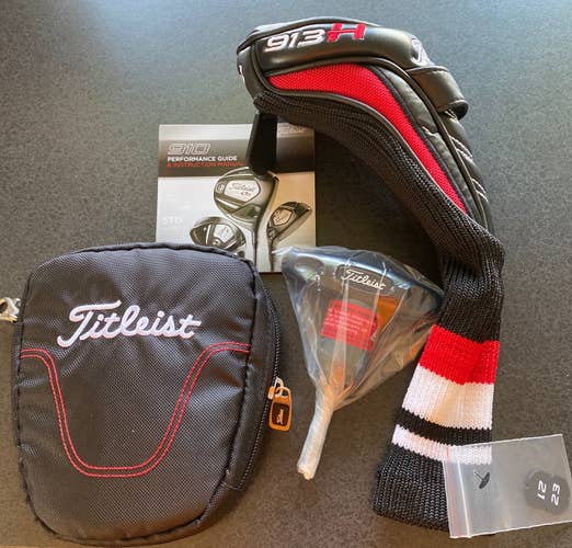 Titleist hybrid headcover plus tool