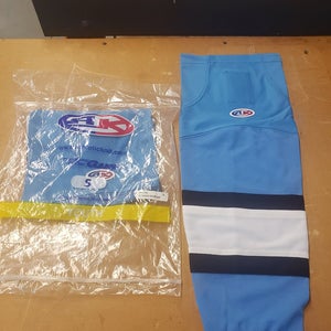 Penguins 2008 Winter Classic Blue Youth New Small Socks