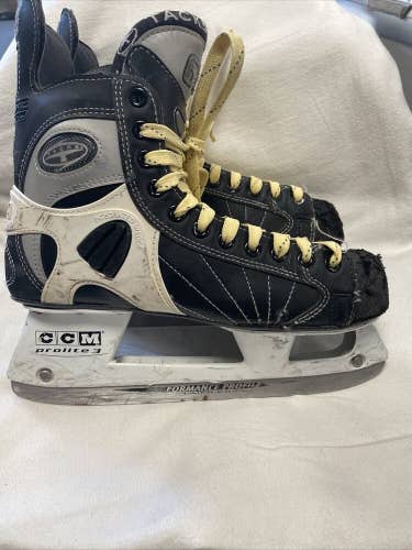 senior adult size 8.5 CCM SUPER TACKS 652 Ice Hockey Skates