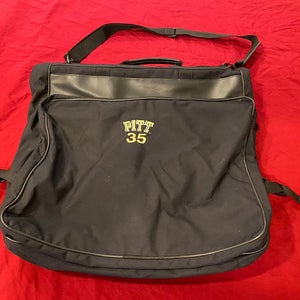 NCAA Pitt / Pittsburgh Panthers Football #35 Team Issued / Used Travel Garment Bag Luggage