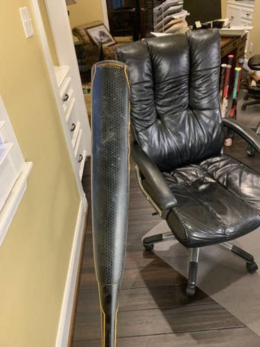 Used Kid Pitch (9YO-13YO) USSSA Certified 2017 AXE Composite Avenge Bat (-8) 22 oz 30"