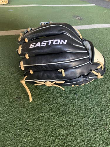 Black High School/College Infield 11.75" Professional Series Baseball Glove
