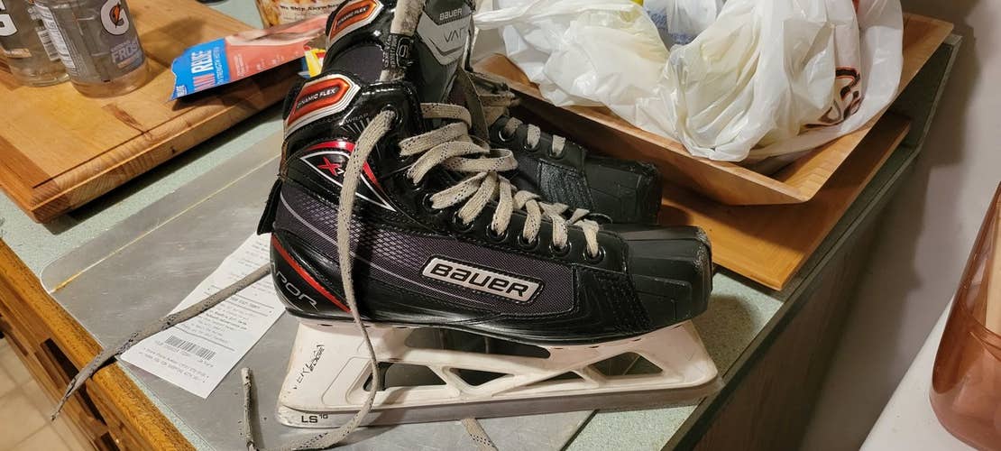 Senior Used Bauer Vapor X700 Hockey Goalie Skates Regular Width Size 7.5