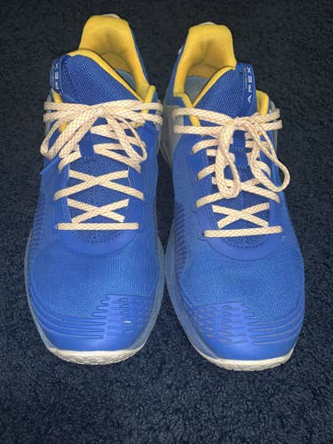Blue Men's Size 12 (Women's 13) Under Armour Shoes