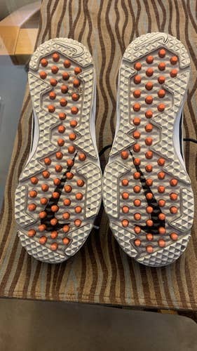 Turf shoes baseball