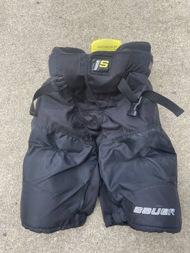 Black Junior XL Bauer Supreme 1S Hockey Pants