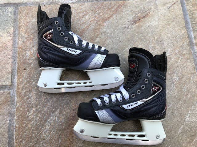Junior New CCM SHOCK U+ Hockey Skates Wide Width Size 4.5