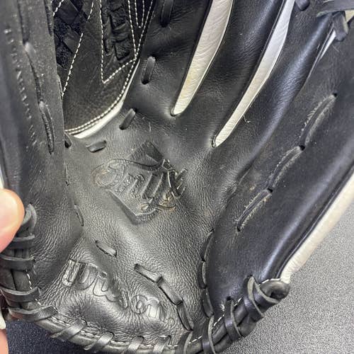 Used Right Hand Throw Onyx 12.5" Softball Glove