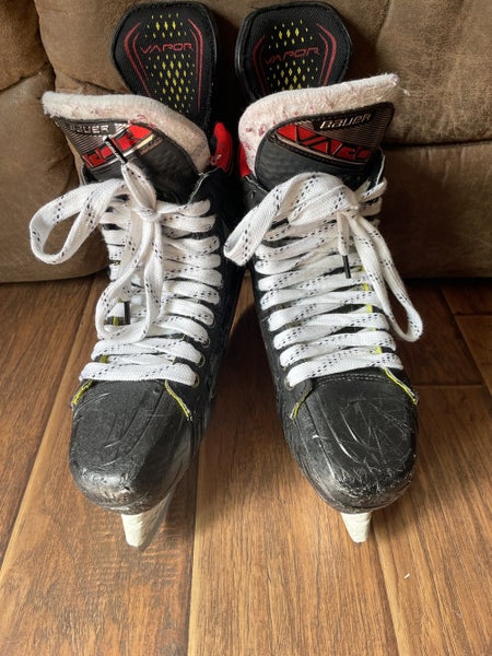 Senior Bauer Regular Width Size 8.5 Vapor 2X Hockey Skates