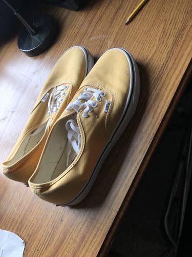yellow vans NEW Men's Size 10 (Women's 11) Vans Shoes