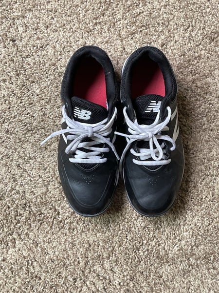 Black Youth Molded Cleats Low Cut