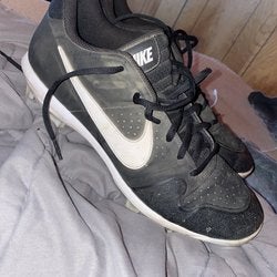 Black Men's Molded Cleats Nike