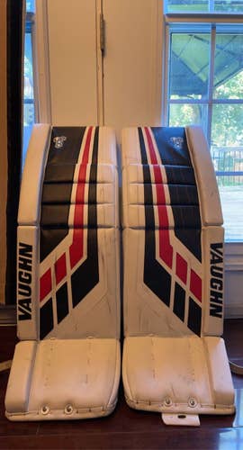 33+2 Vaughn Velocity VE8 Pro Carbon Goalie Leg Pads