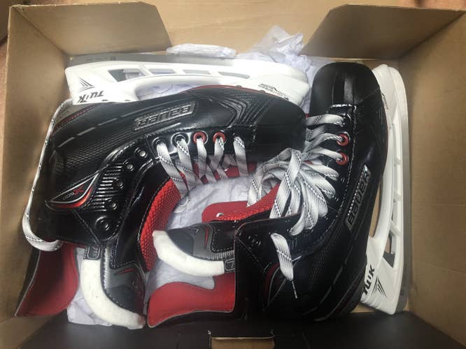 New Bauer Vapor X500 7 EE Wide E Hockey skate