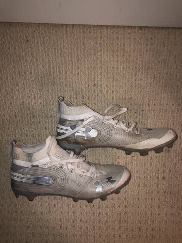 White Used Molded Cleats Under Armour Cleats