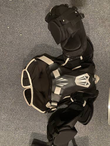 Used Small Bauer Supreme S190 Goalie Chest Protector