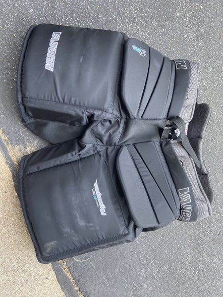Vaughn ve8 pro hockey goalie pants