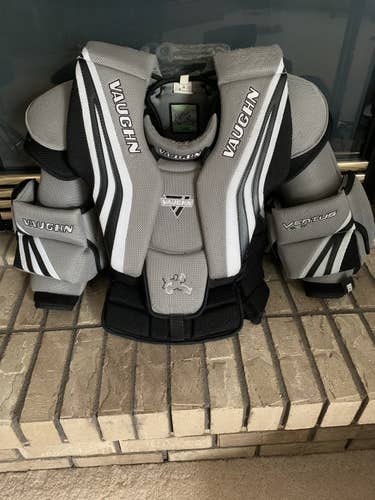Used Large Vaughn Ventus SLR Goalie Chest Protector