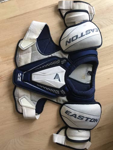 Easton Pure Pro shoulder guards “M”