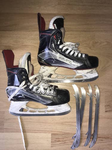 Senior Bauer Size 7 Vapor X800 Hockey Skates And Nexus Shin Pads