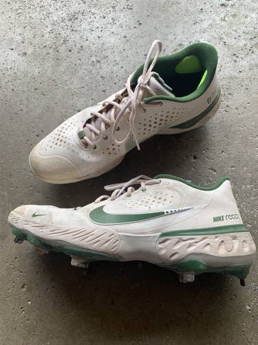 White Men's Metal Low Cut Nike Alpha Huarache Elite 2